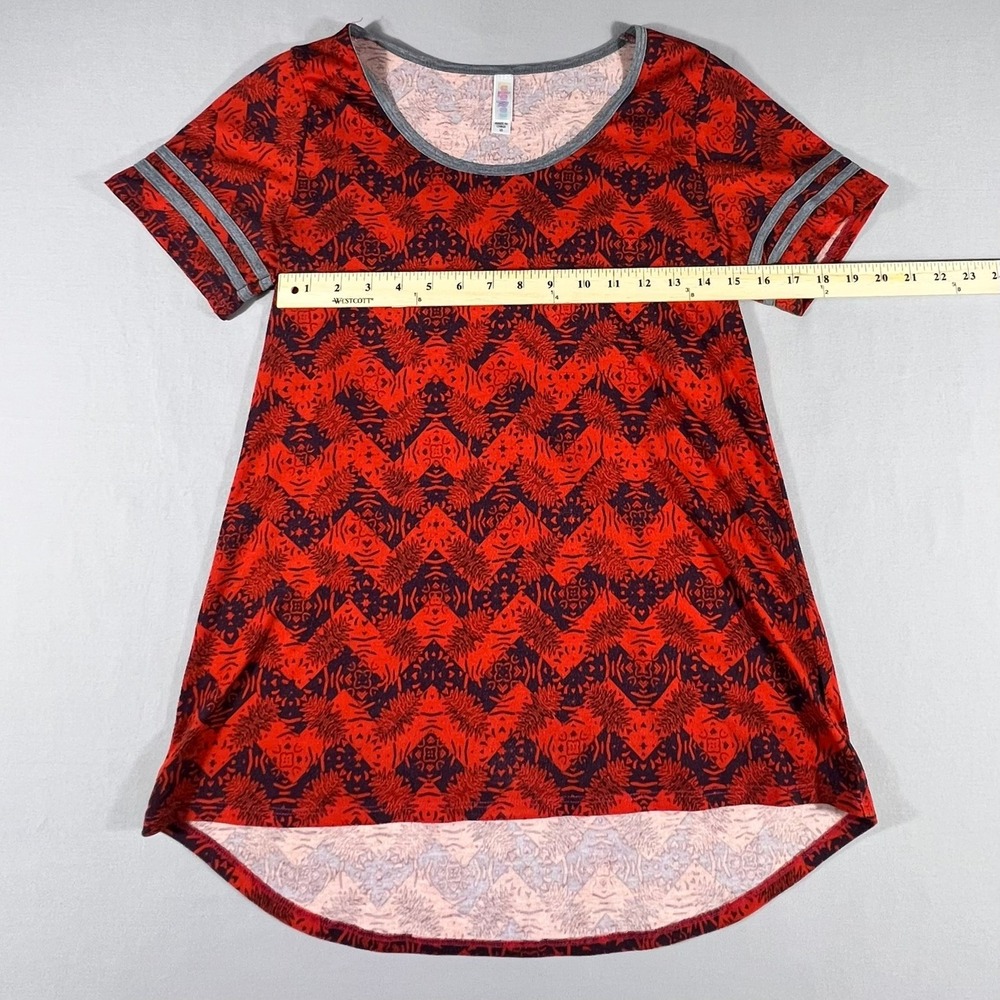 LuLaRoe Randy Top Womens XS Red Black Chevron Geometric High Low Short Sleeve - Picture 4 of 10